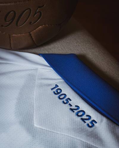 auxerre_2025_macron_120th_anniversary_kit_d.jpg