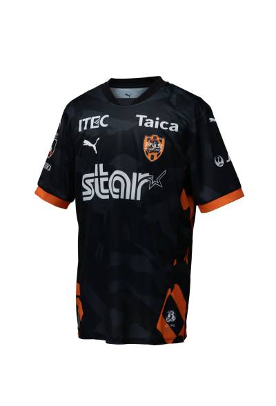 shimizu_s_pulse_2026_puma_home_away_kits_8.jpg