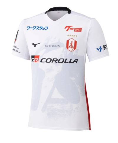 nagoya_grampus_2026_mizuno_away_shirt_1.jpg