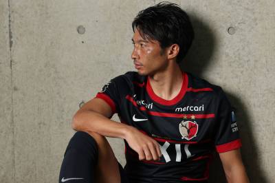 kashima_antlers_2026_nike_home_kit_07.jpeg