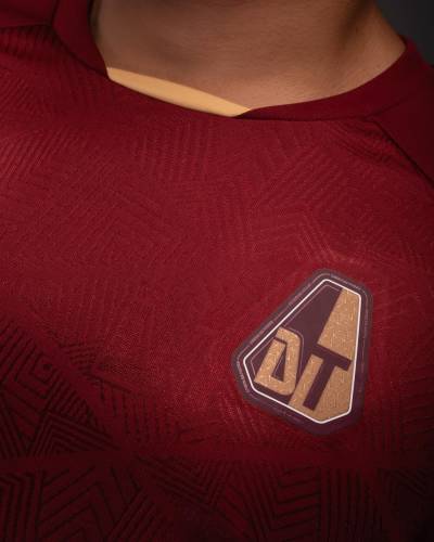 deportes_tolima_2026_umbro_home_kit_c.jpg