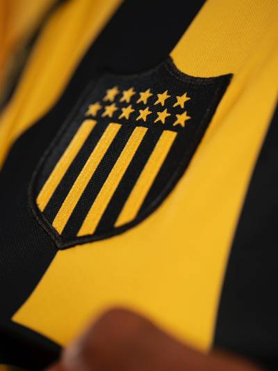 penarol_2026_puma_home_kit_e.jpg