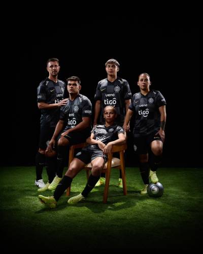 club_olimpia_2026_nike_away_kit_ c.jpg