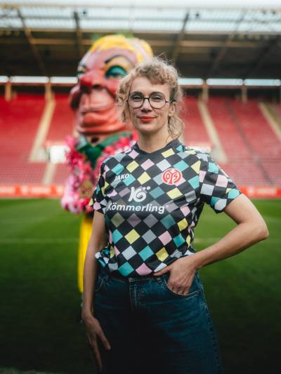 mainz_05_25_26_jako_carnival_shirt_a.jpg