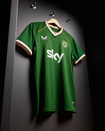 ireland_2026_castore_home_kit_0a.jpg
