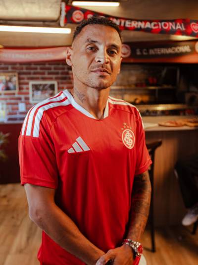 internacional_2026_adidas_home_kit_3.jpg