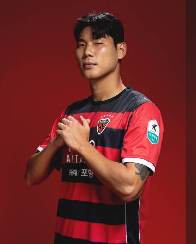 pohang_steelers_2026_puma_home_kit_g.jpg