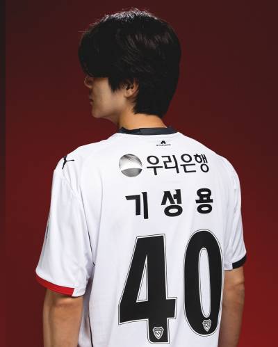 pohang_steelers_2026_puma_away_kit_c.jpg