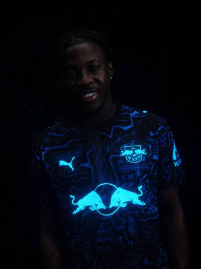 rb_leipzig_25_26_puma_fourth_glow_in_the_dark_kit_a.jpg