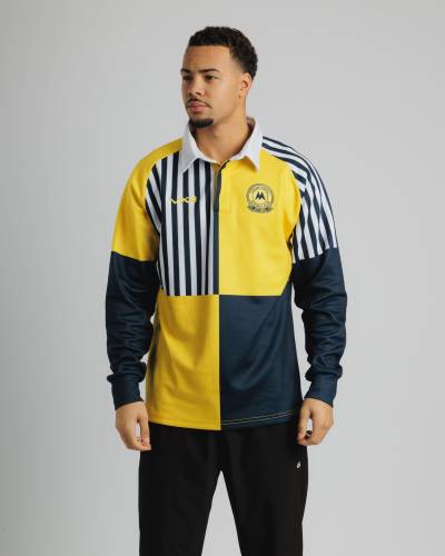 torquay_united_2026_vx3_retro_shirt_1.jpg