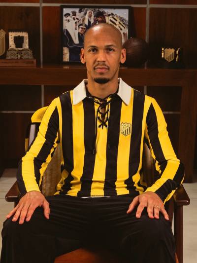 al_ittihad_2026_heritage_jersey_d.jpg