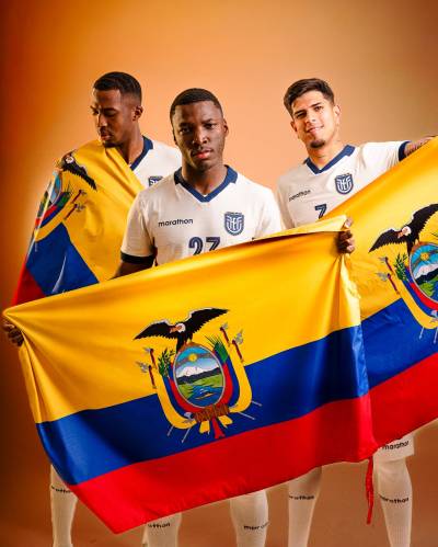 ecuador_2026_world_cup_third_kit_1.jpg