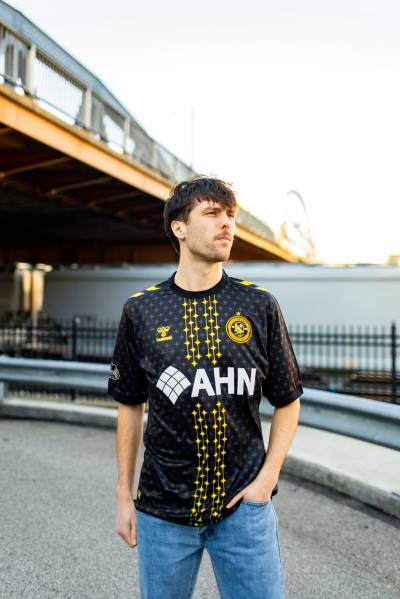 pittsburgh_riverhounds_2026_hummel_home_kit_d.jpg