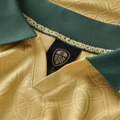 leeds_united_st_patricks_jersey_c1.jpg