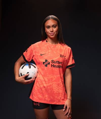 bay_fc_2026_nike_home_kit_a.jpg