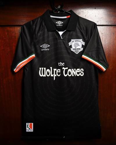 st_patricks_athletic_2026_umbro_third_black_edition_kit_0c.jpg