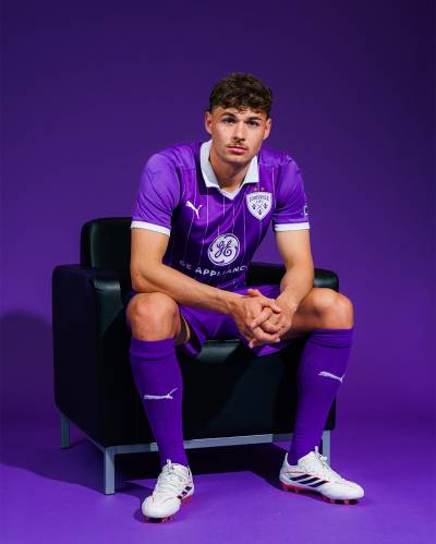 louisville_city_2026_puma_home_kit_e.jpg
