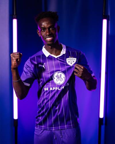 louisville_city_2026_puma_home_kit_f.jpg
