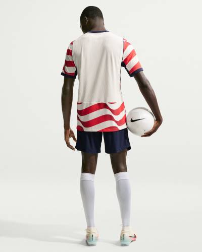 united_states_2026_nike_home_kit_5.jpeg