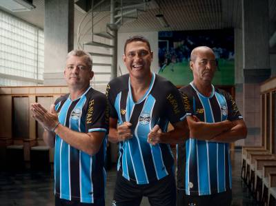gremio_2026_new_balance_home_kit_b.jpg