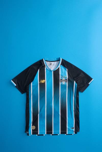 gremio_2026_new_balance_home_kit_d.jpg