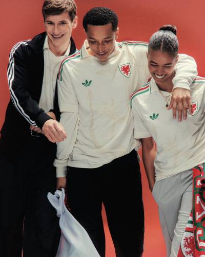 wales_2026_adidas_away_kit_f.jpg