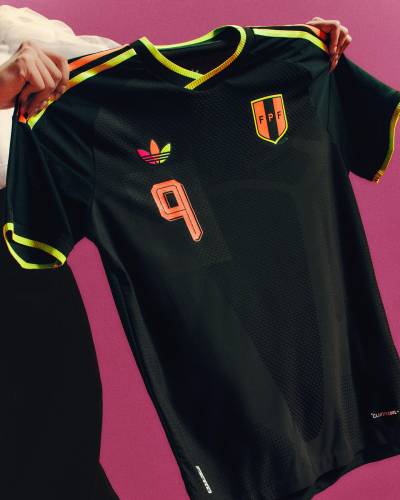 peru_2026_adidas_away_kit_a.jpeg