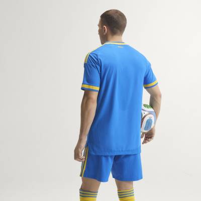 Ukraine_2026_adidas_away_kit_02.jpg