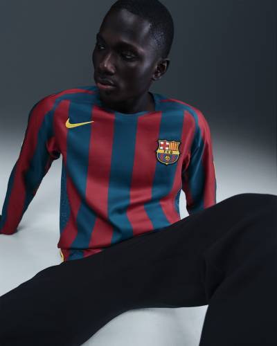 barcelona_2005_06_nike_reissue_jersey_2.jpeg