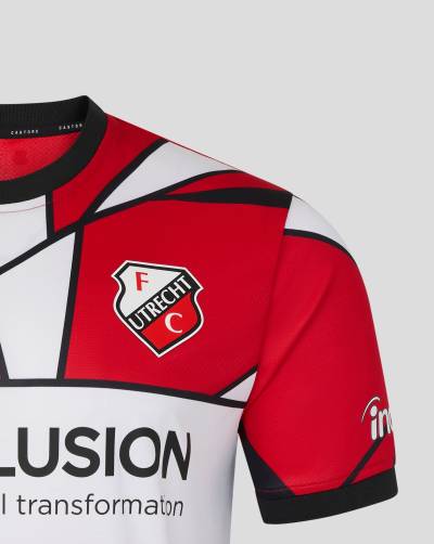 fc_utrecht_25_26_castore_fourth_kit_3.jpg