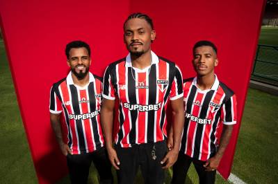 sao_paulo_2026_new_balance_away_kit_a.jpg