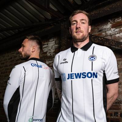 ayr_united_26_27_oneills_home_kit_d.jpg