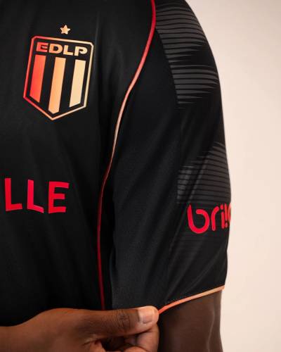 estudiantes_2026_ruge_third_shirt_c.jpg