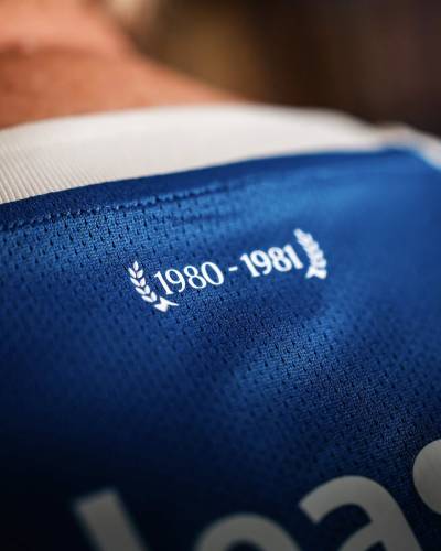 az_alkmaar_26_27_nike_away_kit_d.jpg