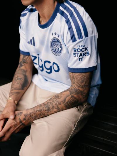 ajax_26_27_adidas_third_kit_b.jpg