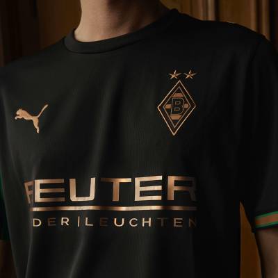 borussia_monchengladbach_26_27_puma_away_kit_c.jpg