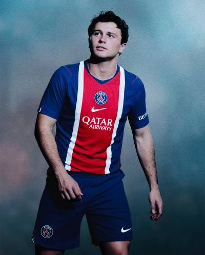 paris_saint_germain_26_27_nike_home_kit_a.jpg