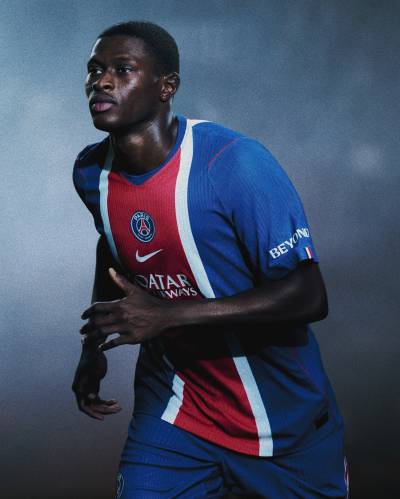 paris_saint_germain_26_27_nike_home_kit_c.jpg