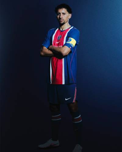 paris_saint_germain_26_27_nike_home_kit_d.jpg
