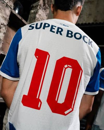 fc_porto_26_27_new_balance_home_kit_c5.jpg
