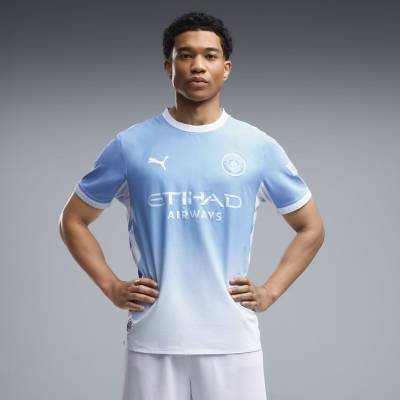 manchester_city_26_27_puma_home_kit_1.jpg