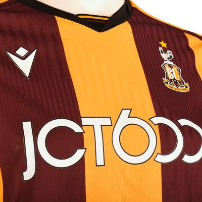 bradford_city_26_27_macron_home_kit_3.jpg