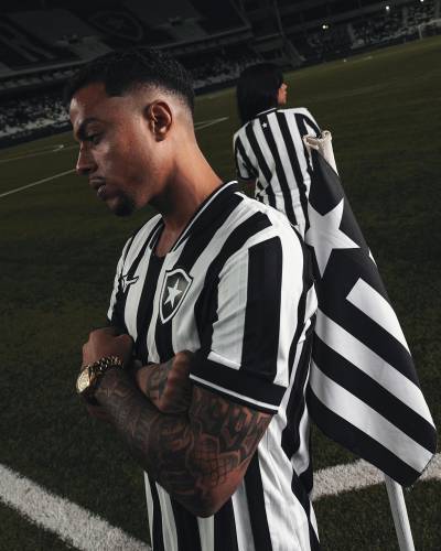 botafogo_26_27_mizuno_home_kit_b.jpg