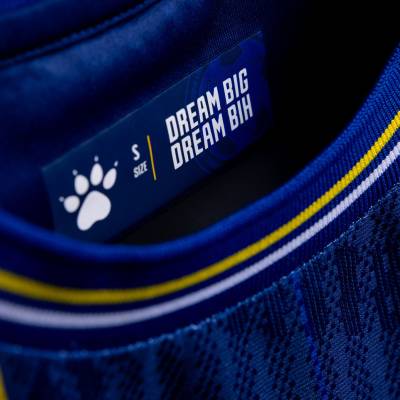 bosnia_and_herzegovina_2026_kelme_home_kit_e.jpg