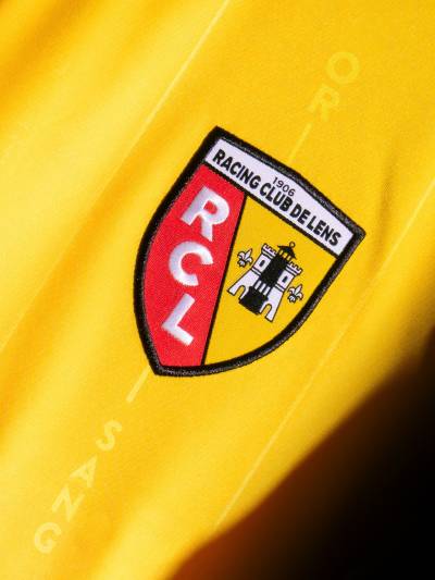 racing_lens_26_27_adidas_home_kit_e.jpg