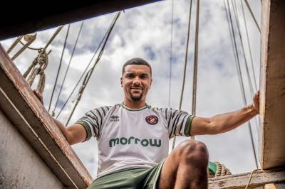 ebbsfleet_united_26_27_errea_away_kit_c.jpg