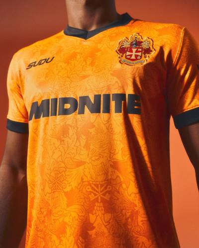 wolverhampton_wanderers_26_27_sudu_home_kit_2.jpg