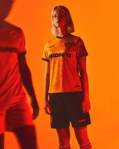 wolverhampton_wanderers_26_27_sudu_home_kit_5.jpg