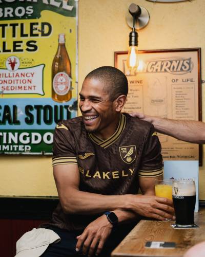 norwich_city_26_27_joma_membership_jersey_b.jpg