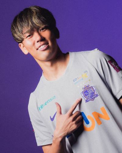 sanfrecce_hiroshima_2026_27_nike_away_kit_c.jpg